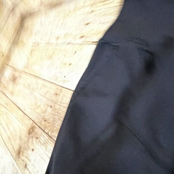 OLD NAVY POWERSOFT 7/8 JOGGERS IN BLACKJACK SIZE SMALL - Picture 6 of 6